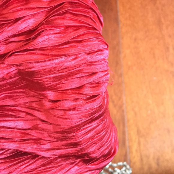 Pleated satin purse with rhinestone embellishments - Picture 4 of 6